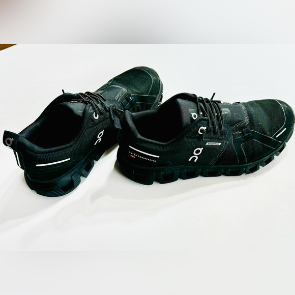 On Cloud 6 Waterproof  Women’s Sneakers - Picture 2 of 4